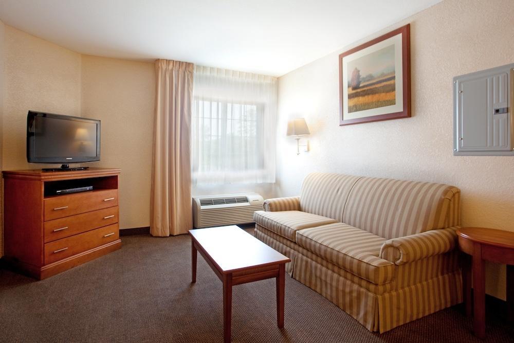 Candlewood Suites Sumter By Ihg Exterior photo