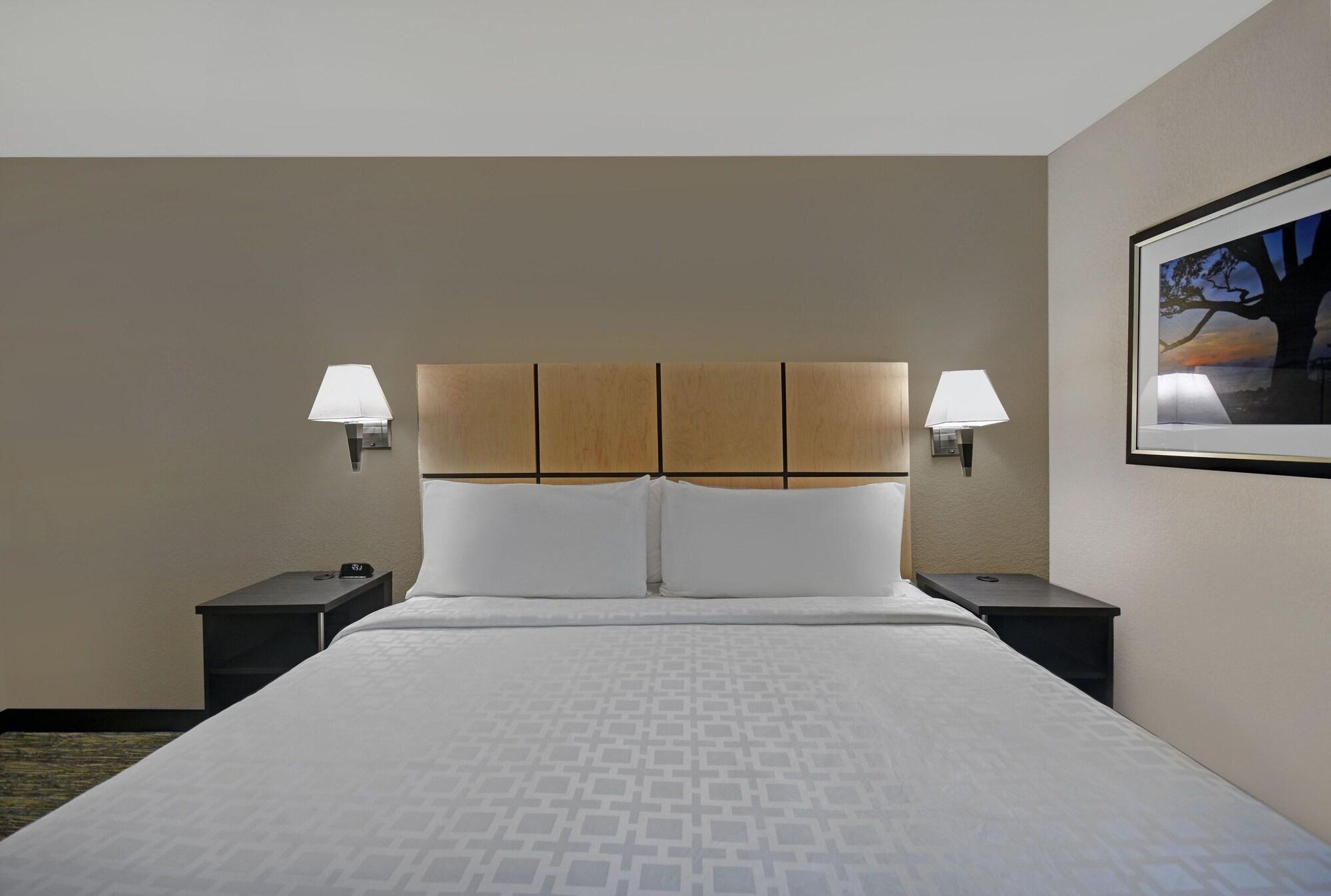 Candlewood Suites Sumter By Ihg Exterior photo